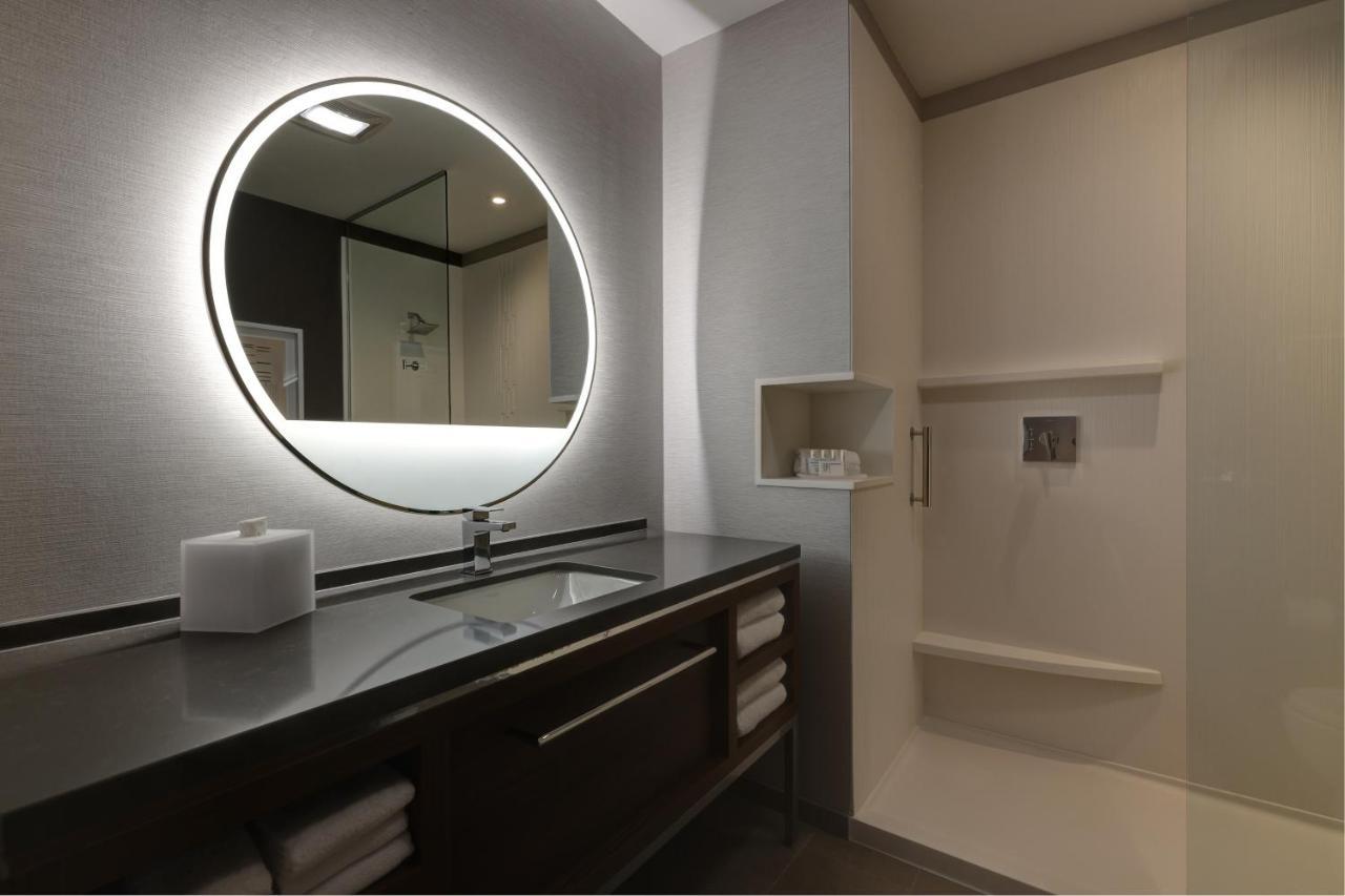 Courtyard By Marriott Iowa City University Heights מראה חיצוני תמונה