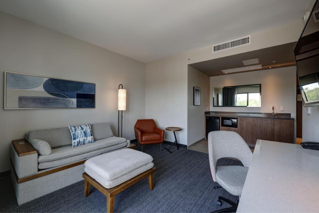 Courtyard By Marriott Iowa City University Heights מראה חיצוני תמונה